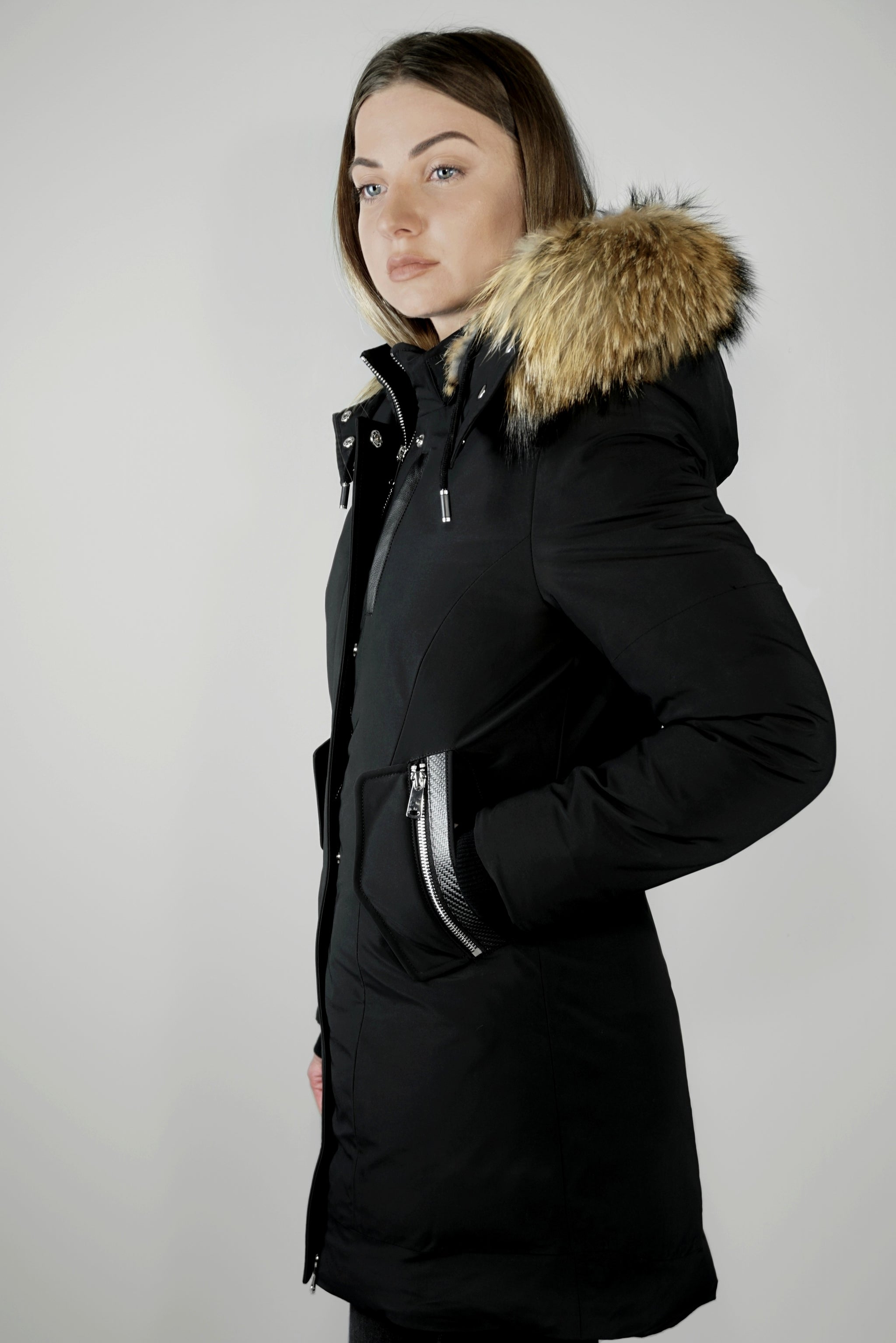FAYE Goose Jacket Women's Icon by Carbonesque: Warm, Stylish & Iconic